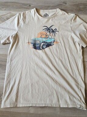 Lee Men's Cream Short Sleeve Tee with Teal Vintage Truck Graphic